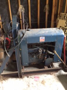large Ford 4-cylinder motor with priming centrifugal sled water pump 1 of 2